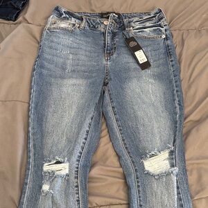 medium wash bootcut jeans.
SIZE 3!!!